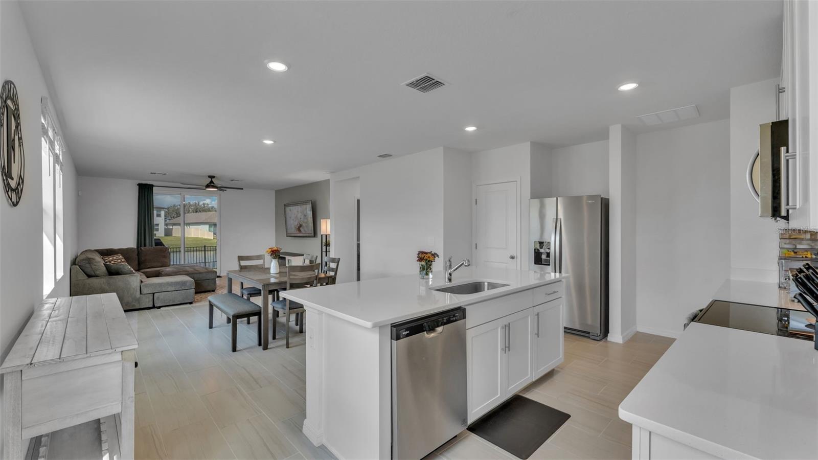 2527 LINDA KNOLL LANE
