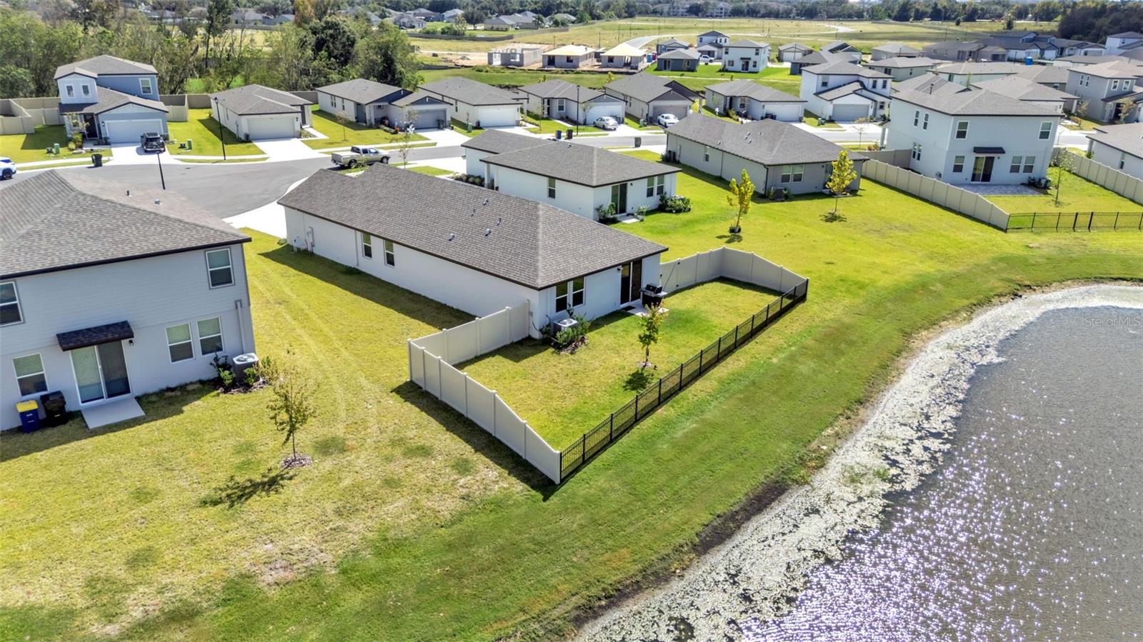 GROVE/STUART XING PH ONE - Residential