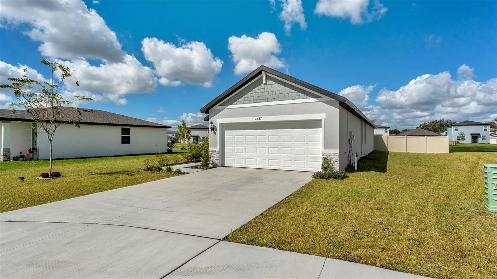 GROVE/STUART XING PH ONE - Residential