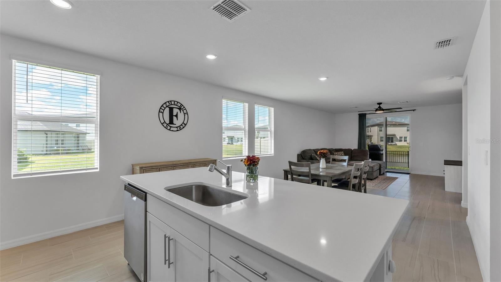 GROVE/STUART XING PH ONE - Residential