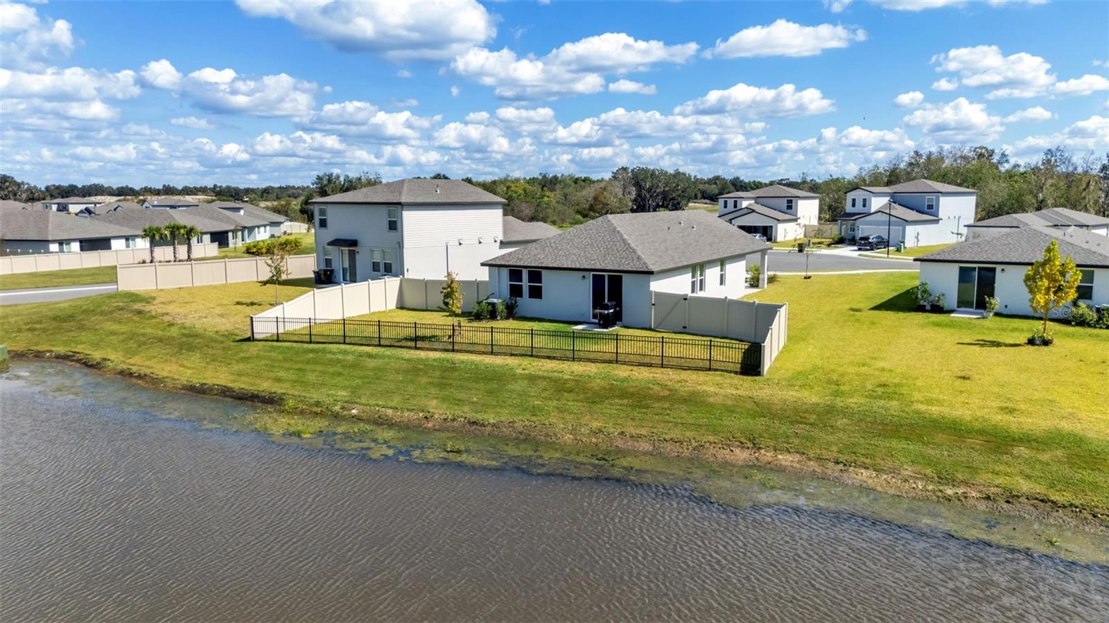 GROVE/STUART XING PH ONE - Residential