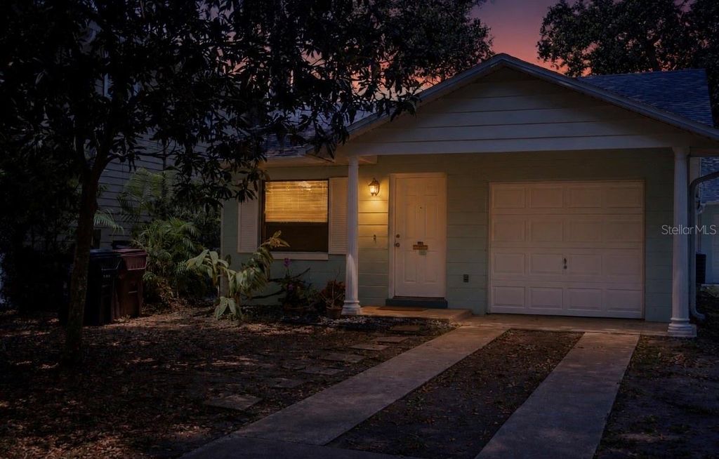 Photo of 217 Emory Place, Orlando, FL 32804 (MLS # G5112783)