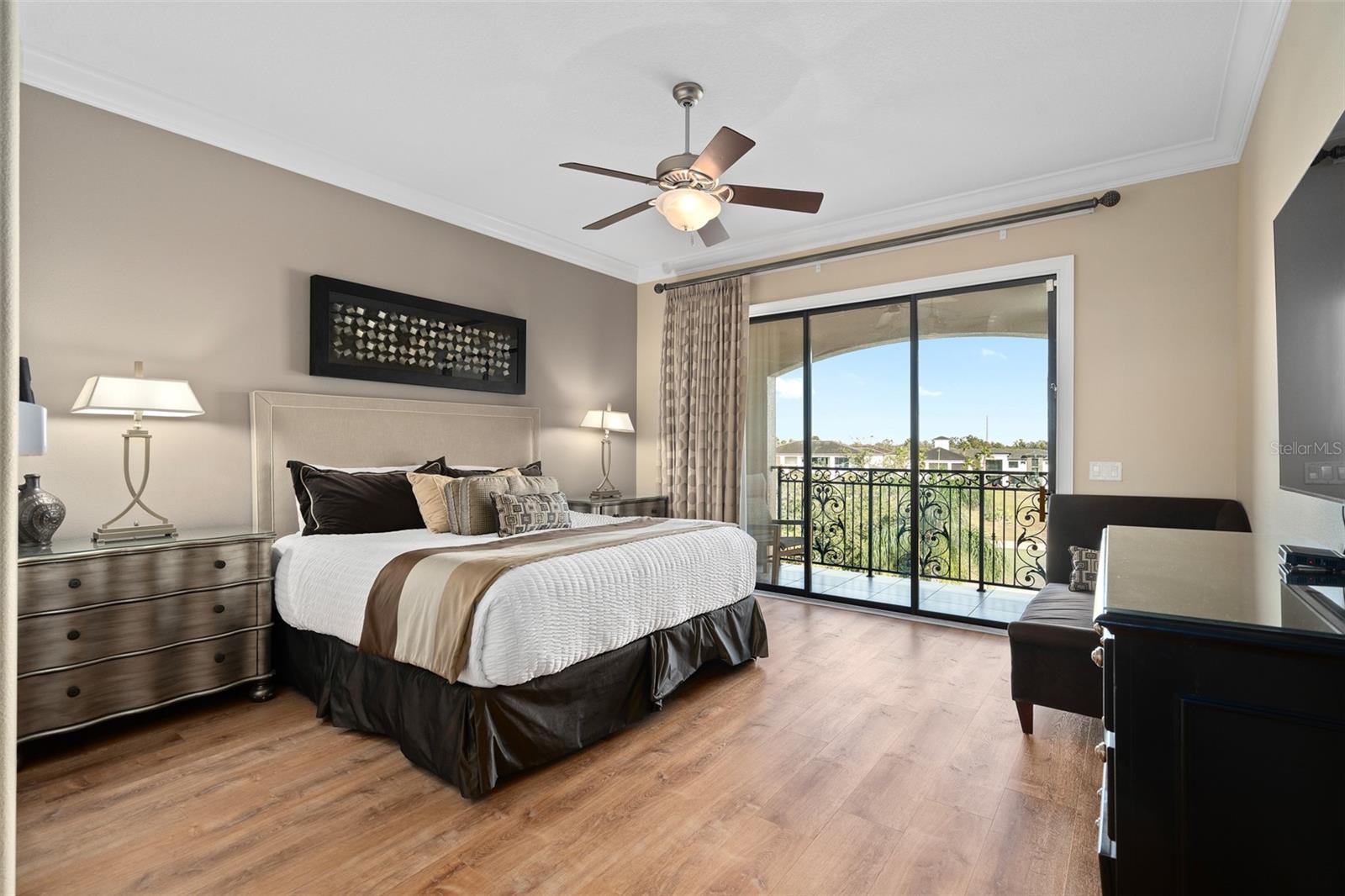 REUNION WEST VLGS NORTH - Residential