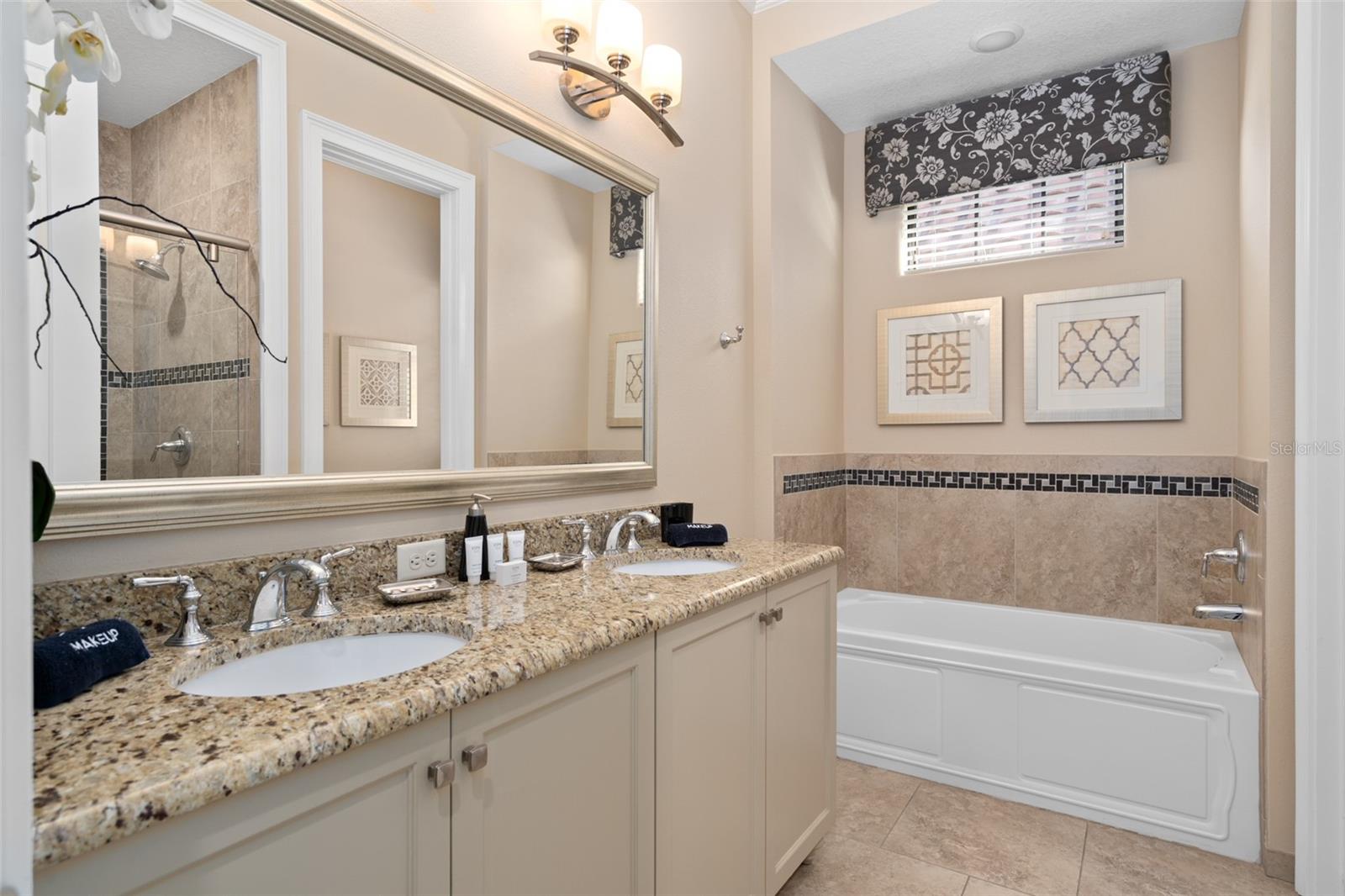 REUNION WEST VLGS NORTH - Residential