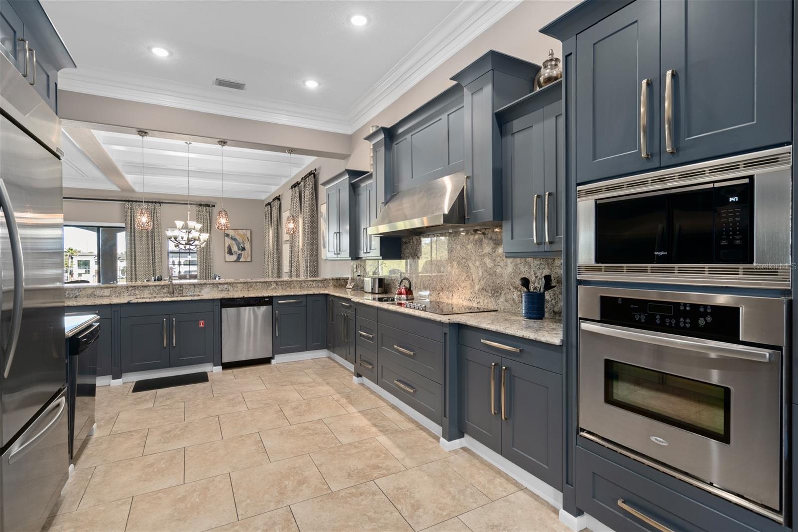 REUNION WEST VLGS NORTH - Residential