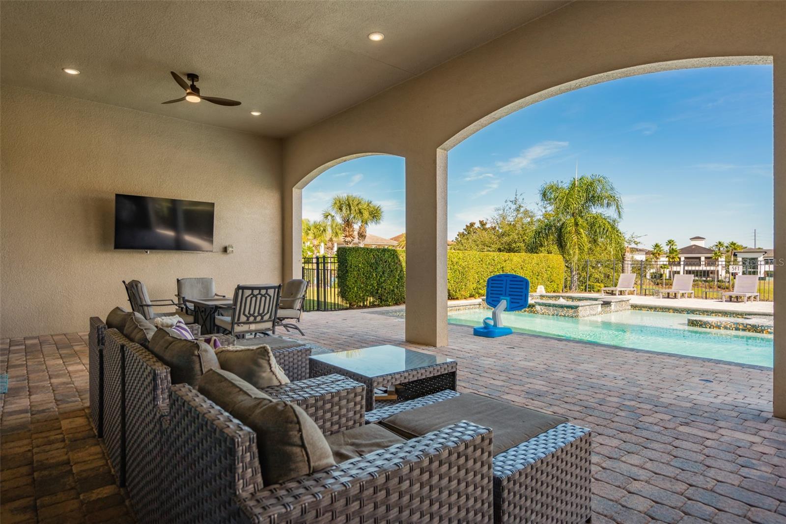 REUNION WEST VLGS NORTH - Residential