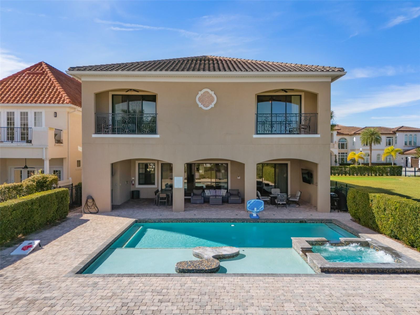 REUNION WEST VLGS NORTH - Residential