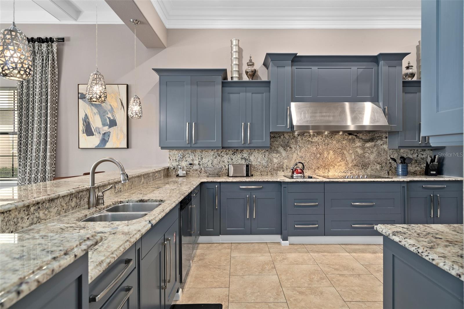 REUNION WEST VLGS NORTH - Residential