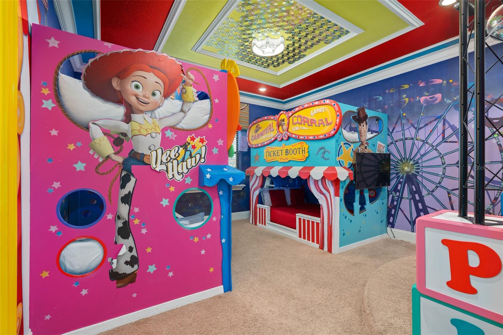 REUNION WEST VLGS NORTH - Residential