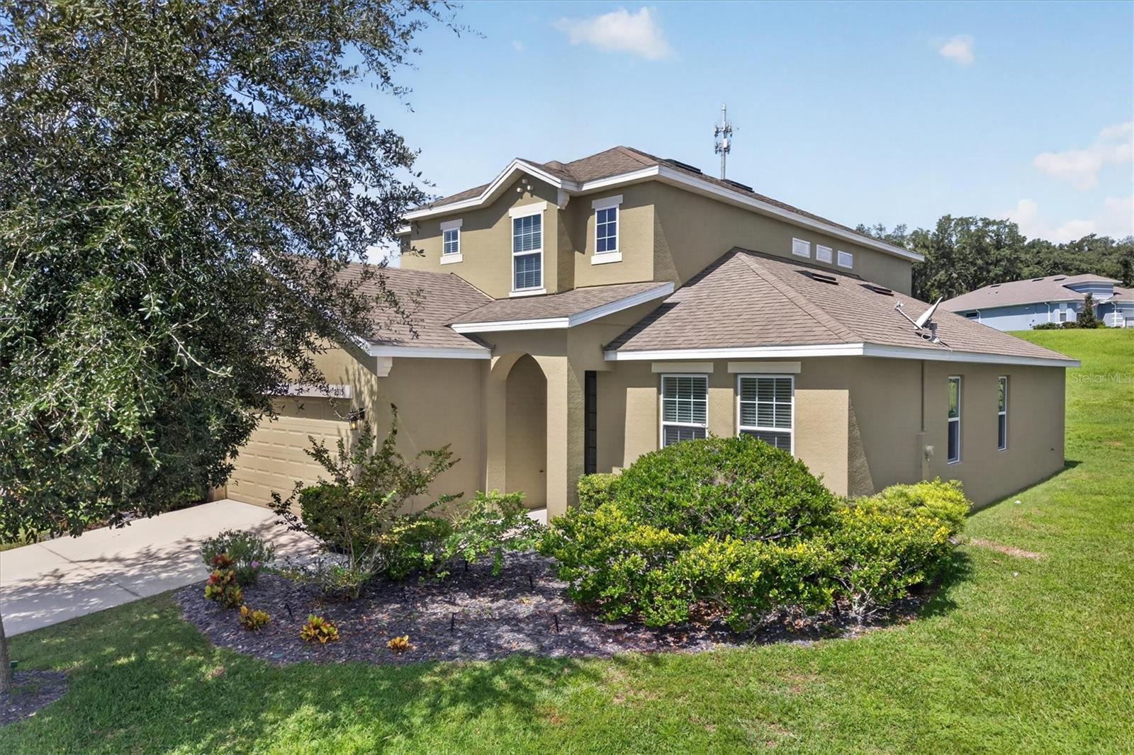 Casas a venda 1 - Jen Dantas 2315 NATOMA BOULEVARD