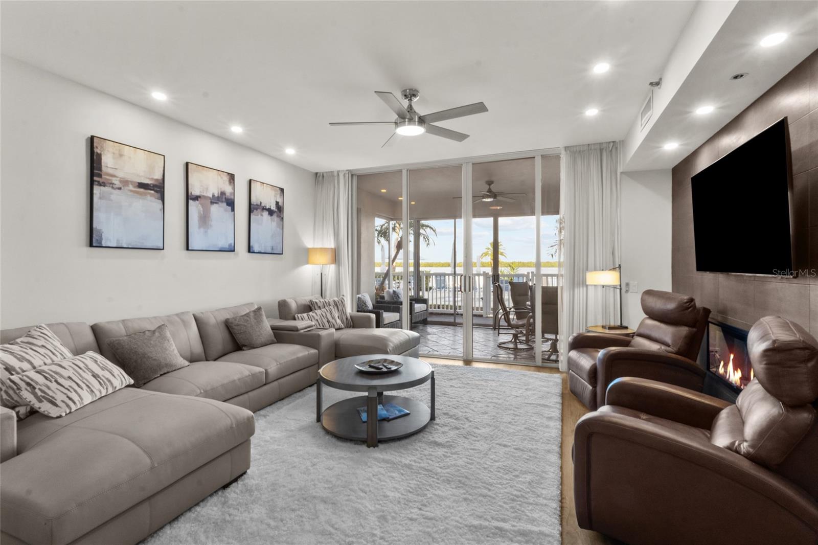 615 DREAM ISLAND PLACE 105