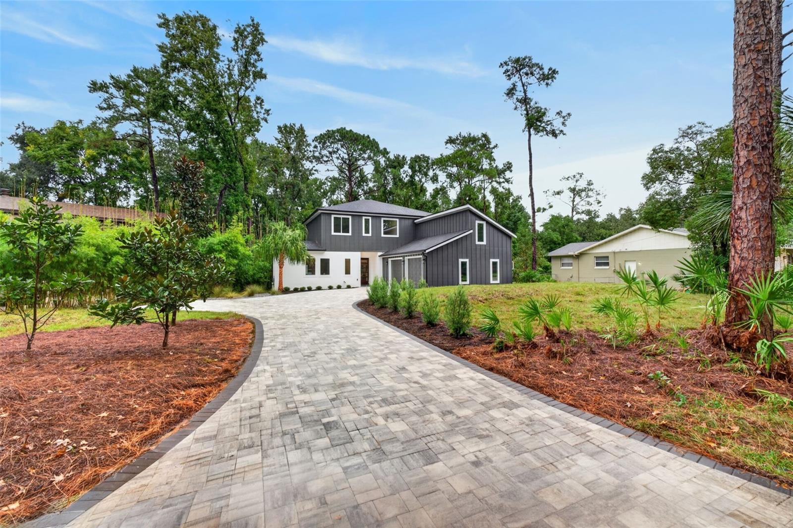 628 SILVER CREEK DRIVE