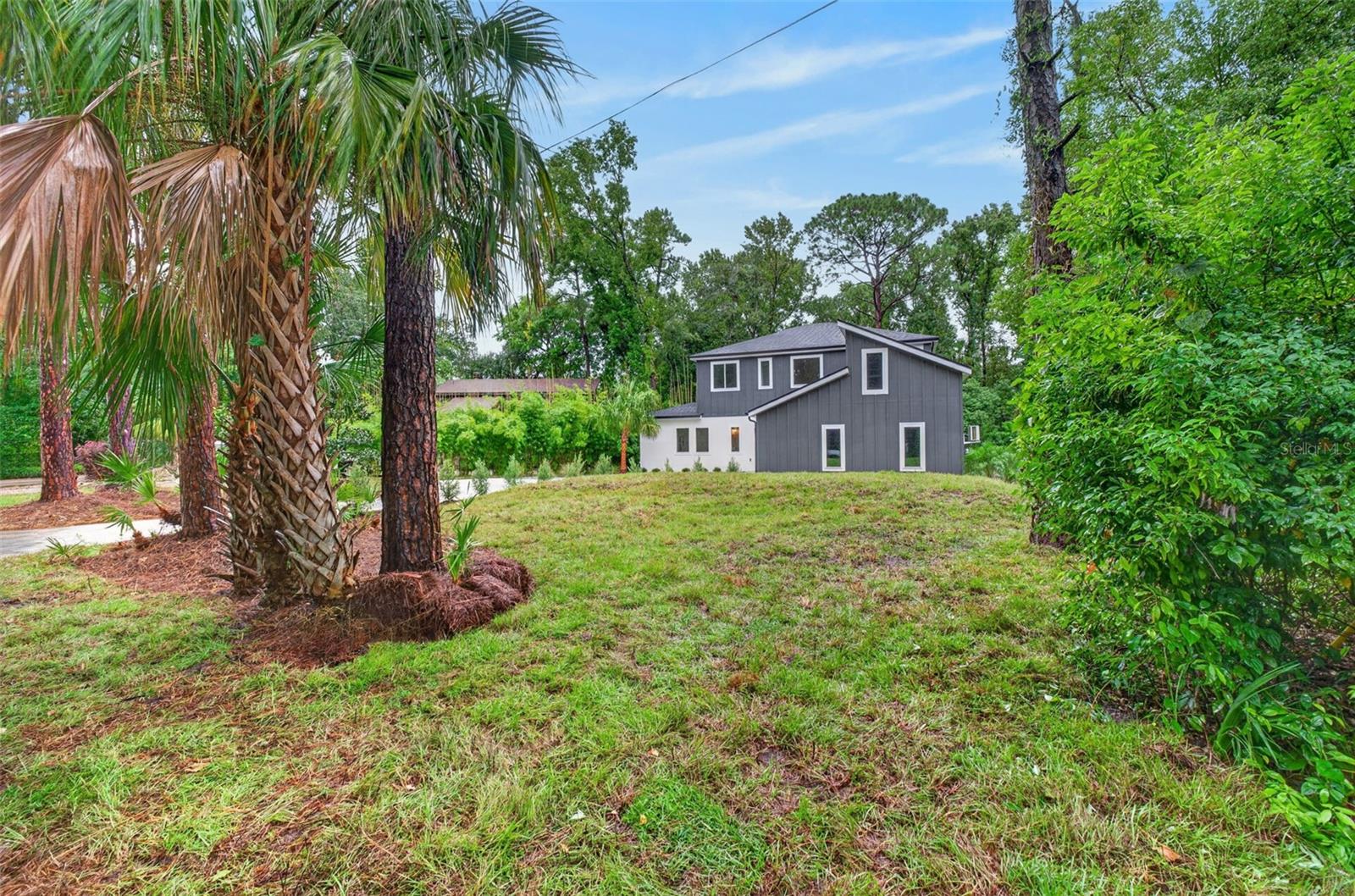 628 SILVER CREEK DRIVE