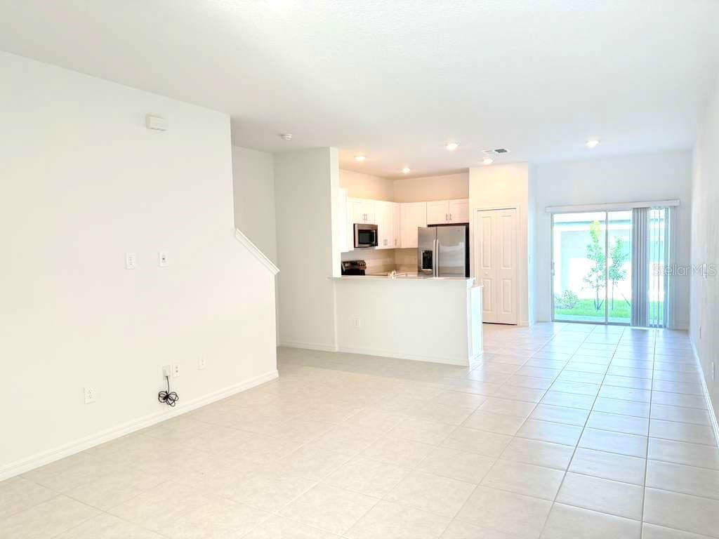 MIRADA TOWNHOMES - Residential Lease