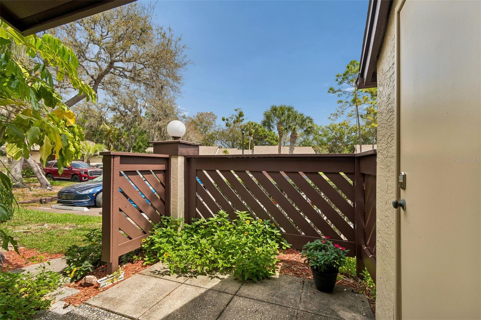 STRATHMORE GATE-EAST - Residential