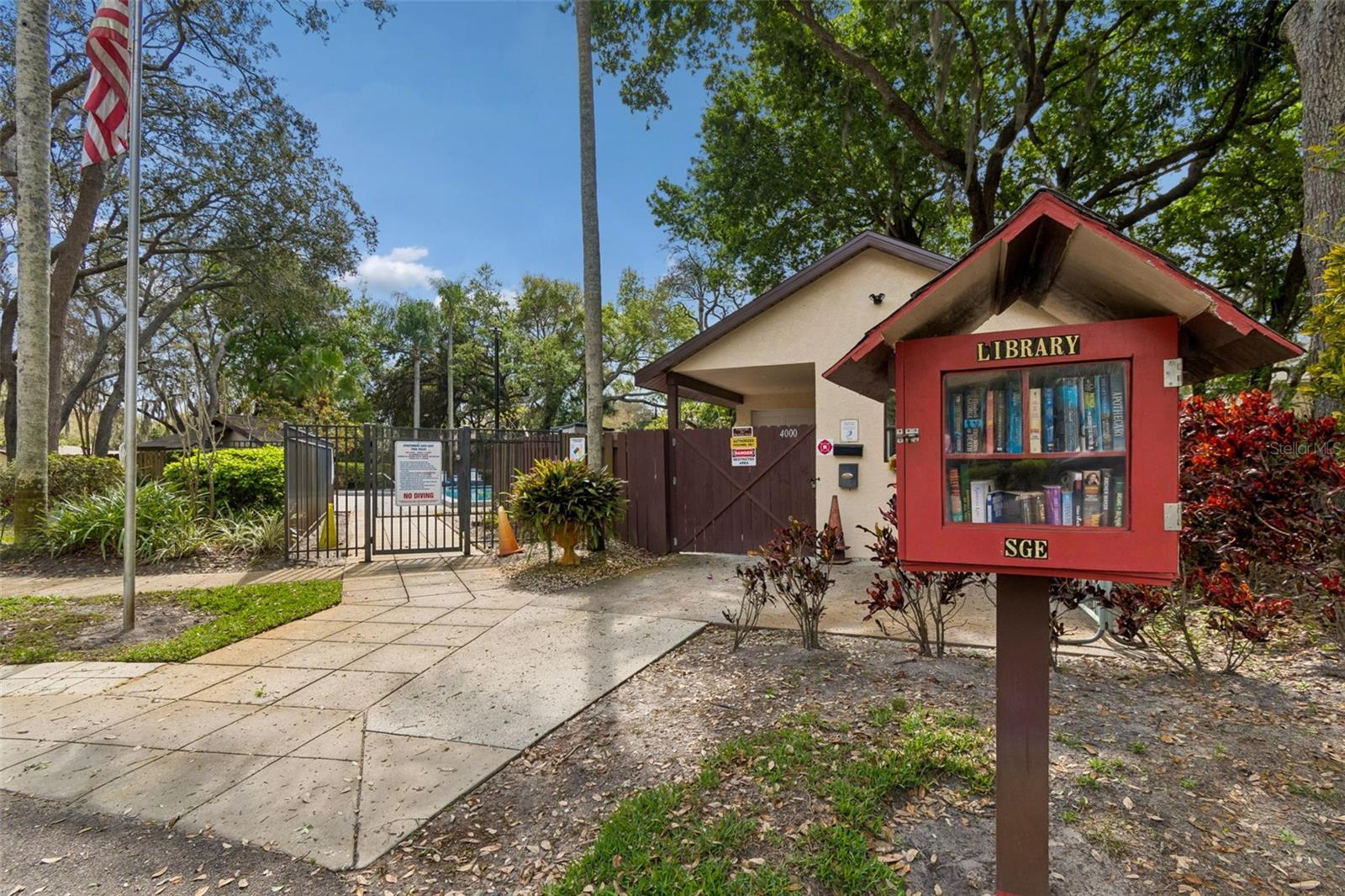 STRATHMORE GATE-EAST - Residential