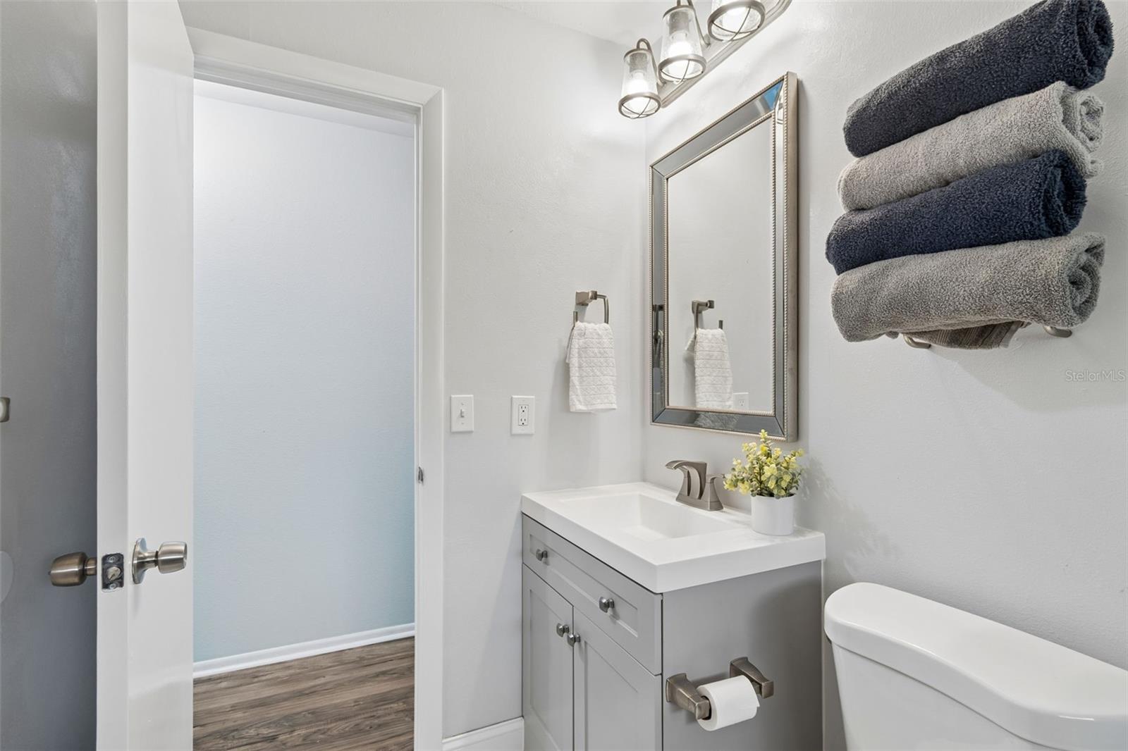 STRATHMORE GATE-EAST - Residential