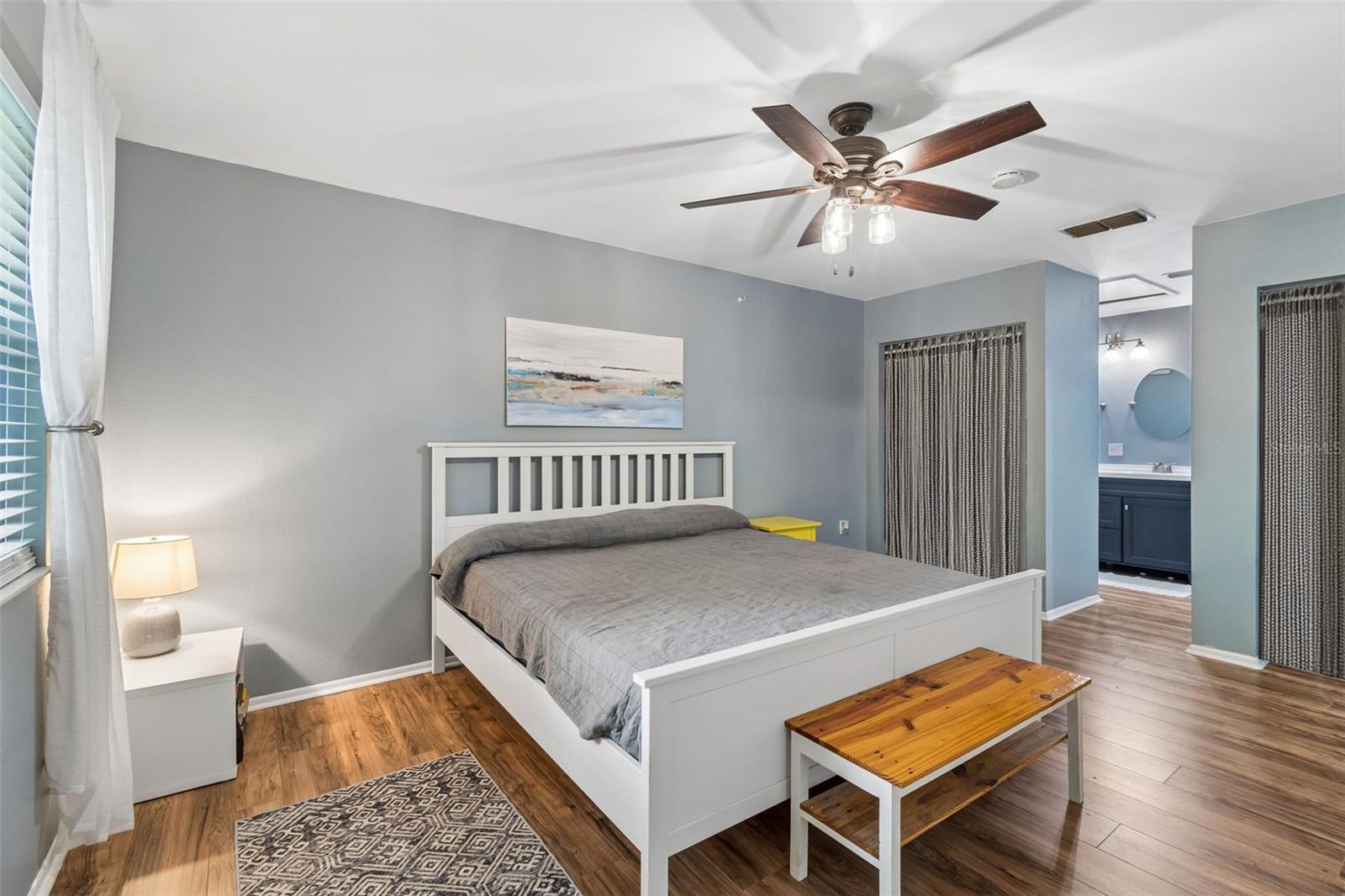 STRATHMORE GATE-EAST - Residential