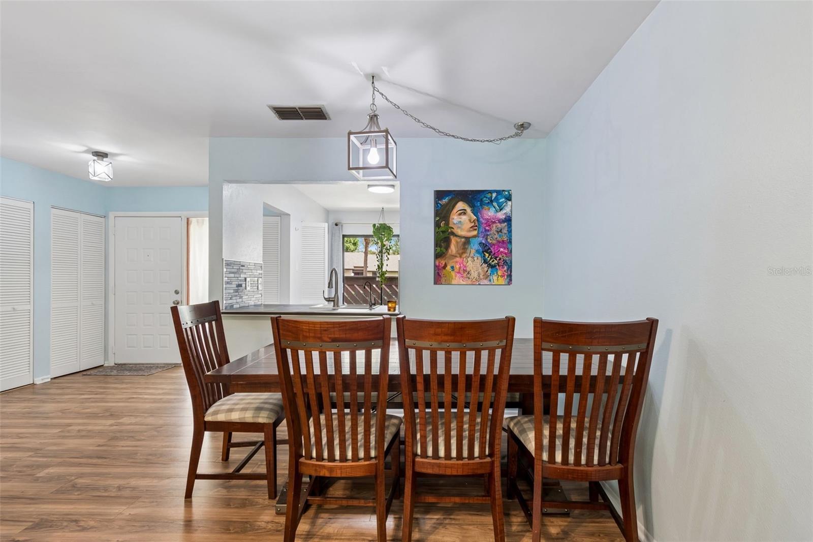 STRATHMORE GATE-EAST - Residential