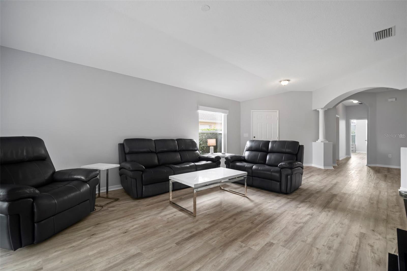 MEADOW POINTE 03 PH 01 UNIT 1C-2 - Residential