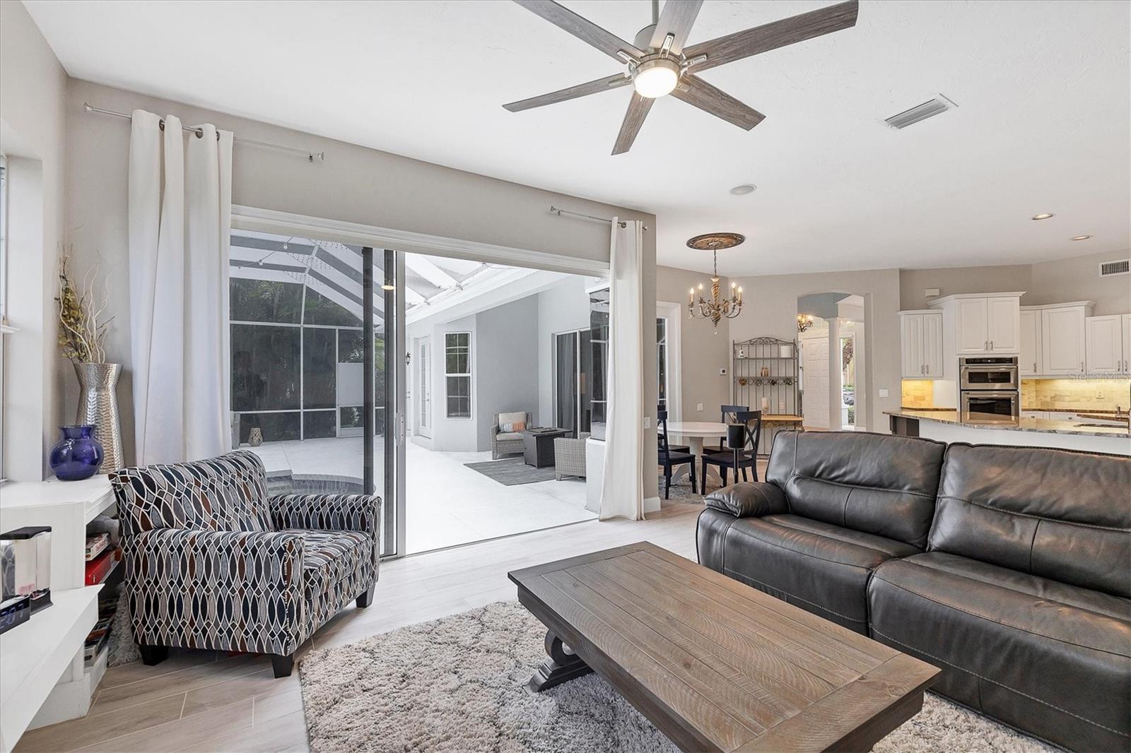 RIVER CLUB - Residential