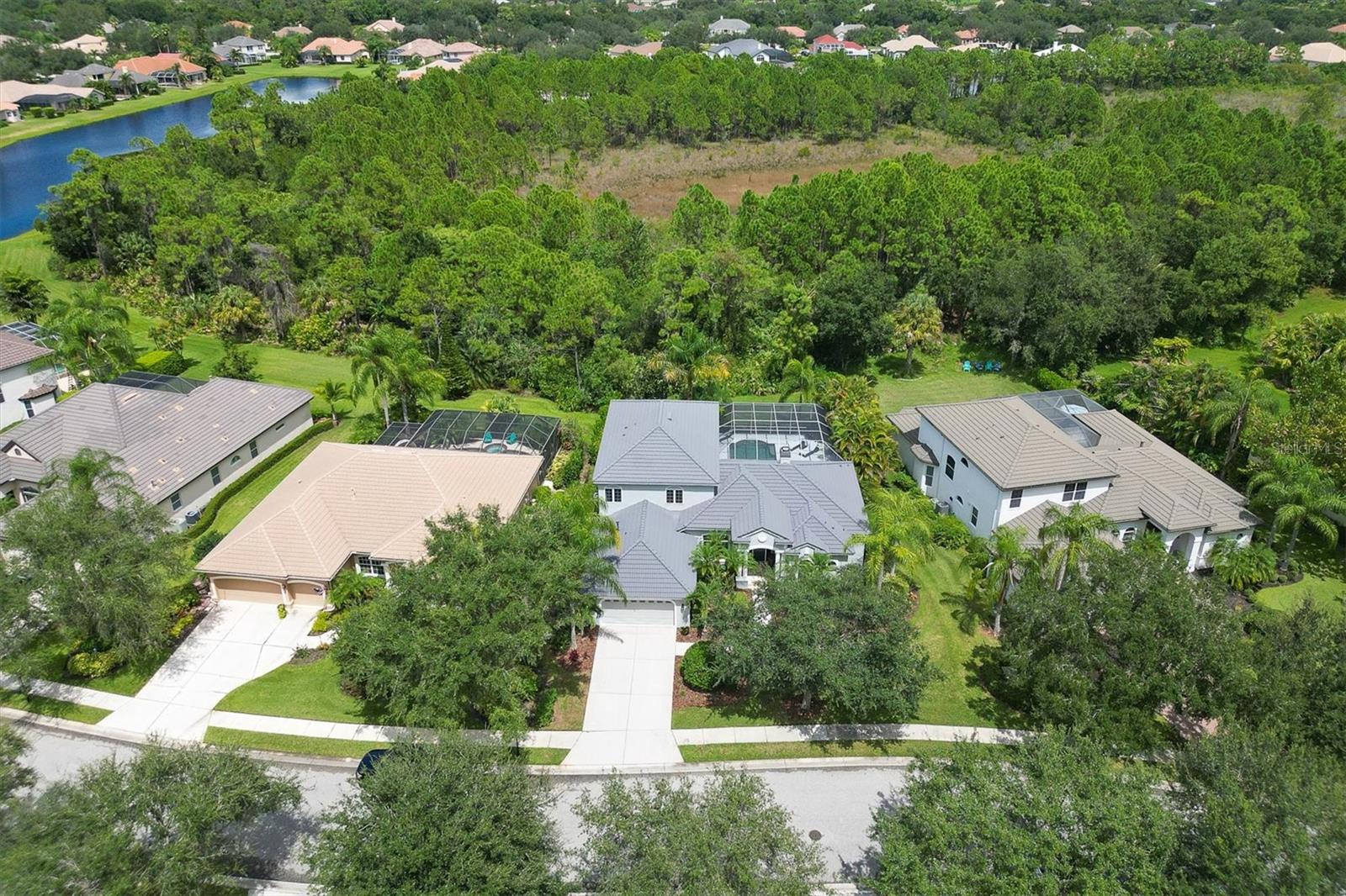 RIVER CLUB - Residential