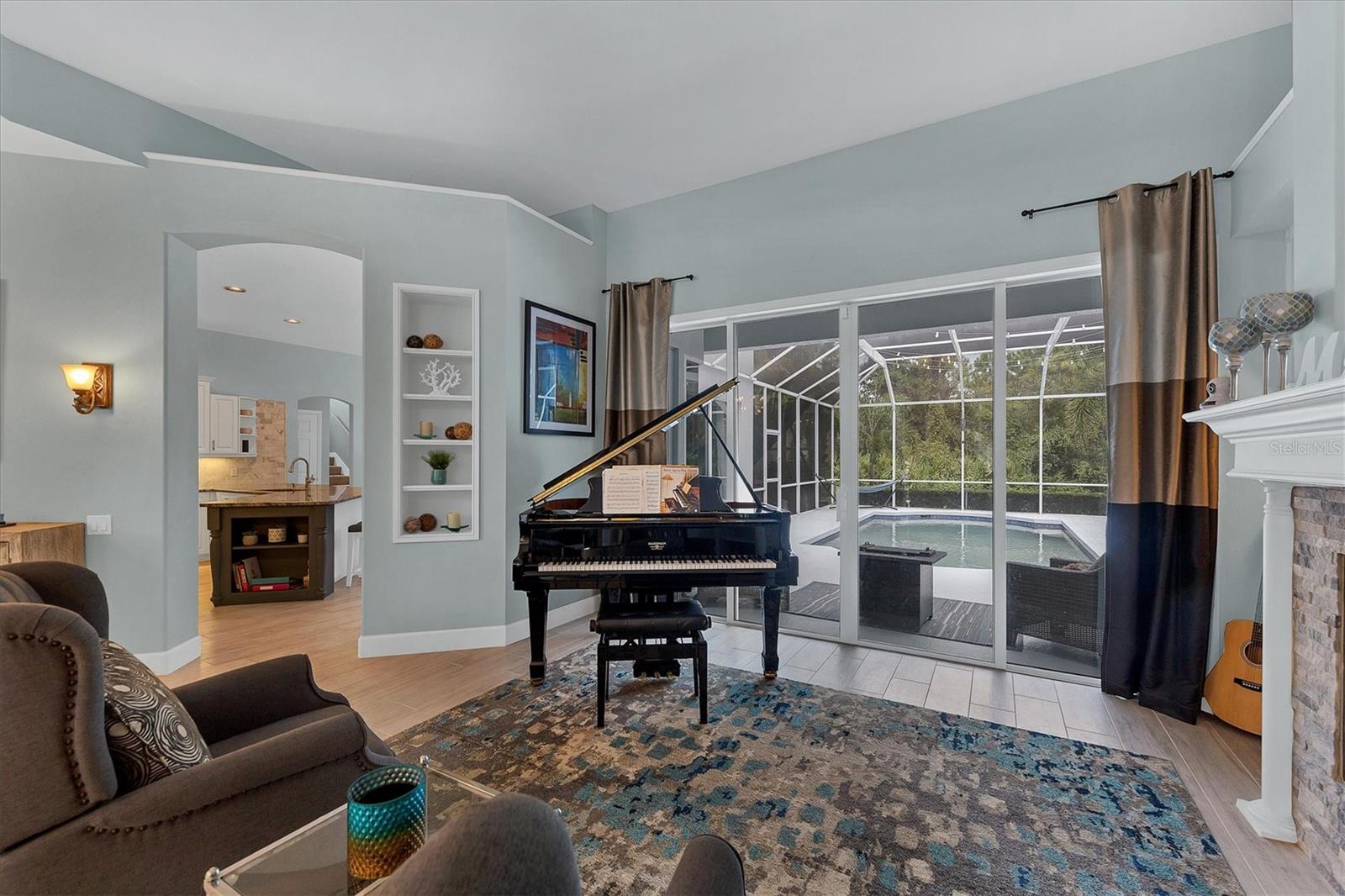 RIVER CLUB - Residential