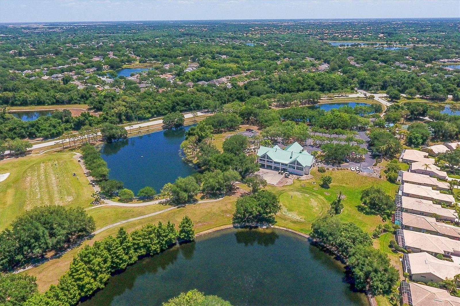 RIVER CLUB - Residential