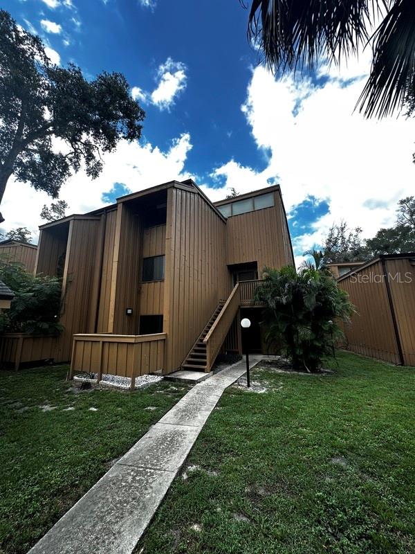 CROWN OAKS 1ST ADD - Residential Lease