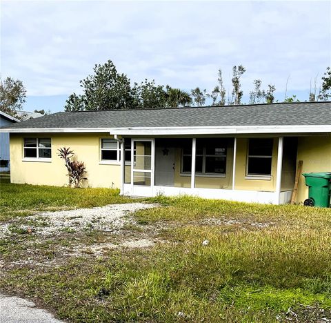 A home in PUNTA GORDA