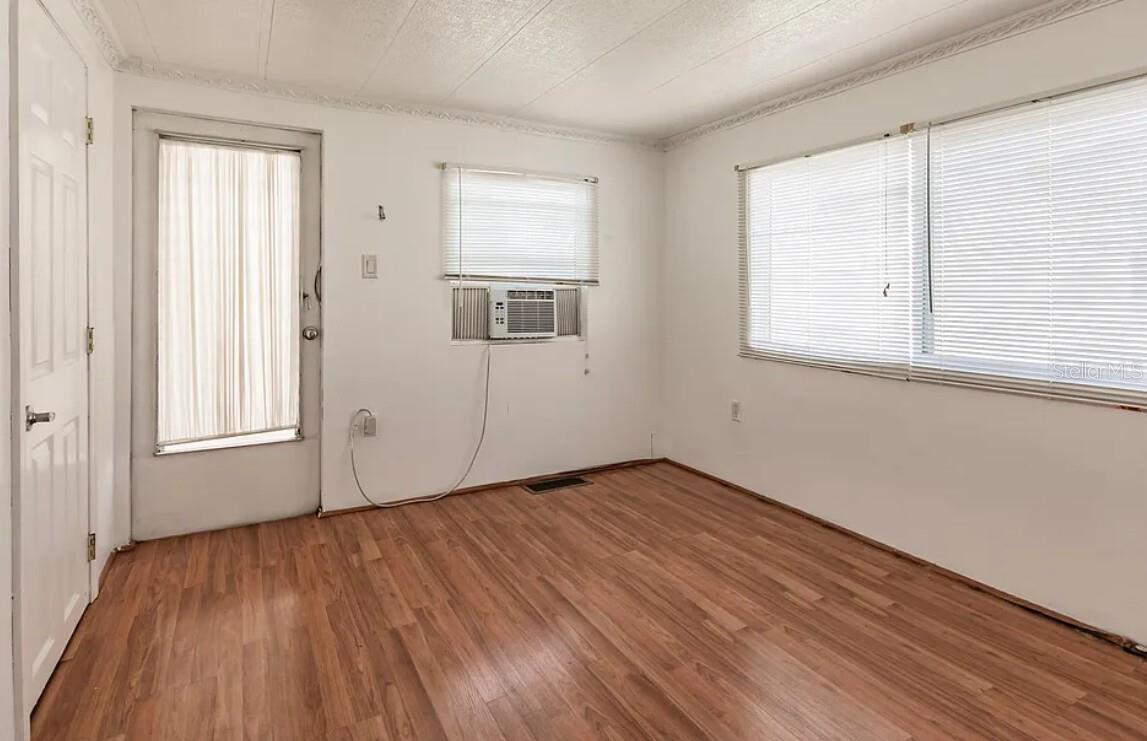 TRAILER ESTATES - Residential