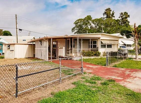 TRAILER ESTATES - Residential