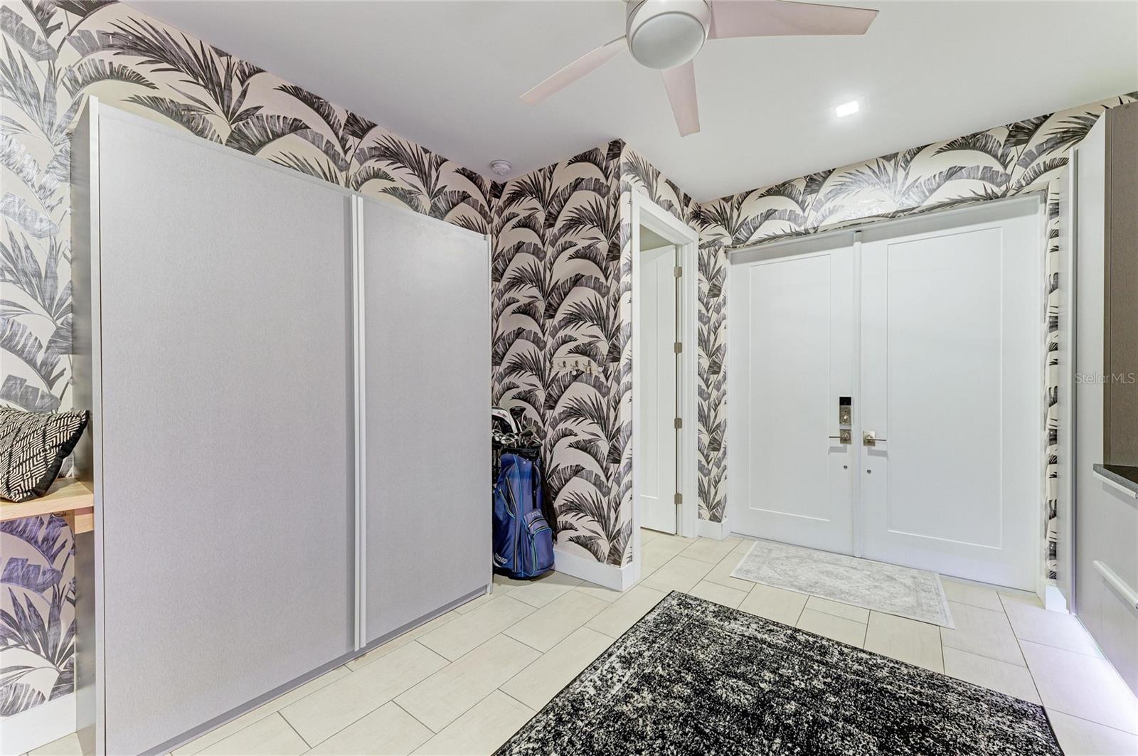 THORNTON CRK MOTORCOACH RESIDENCE - Residential