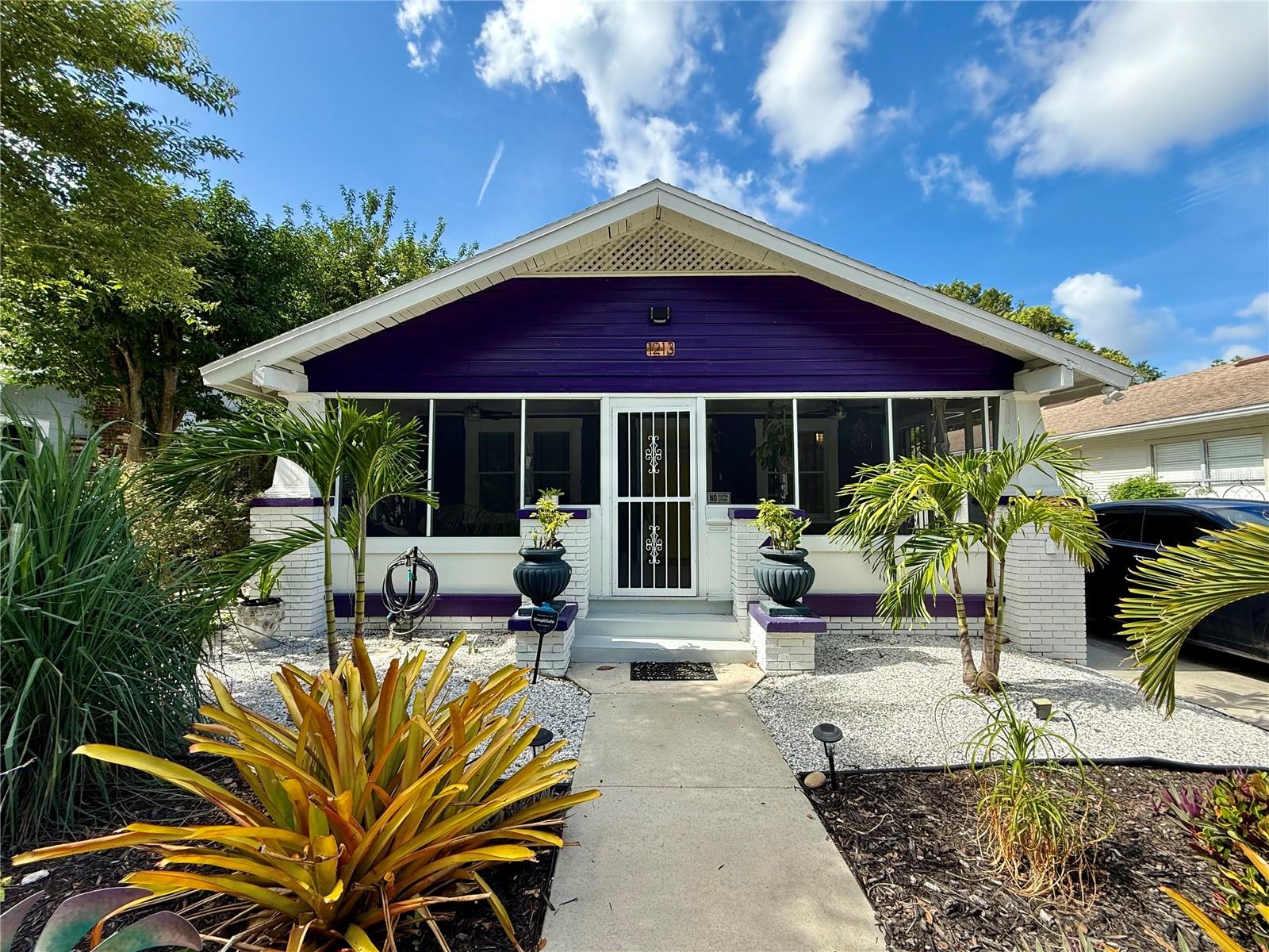 1213 E HENRY AVENUE