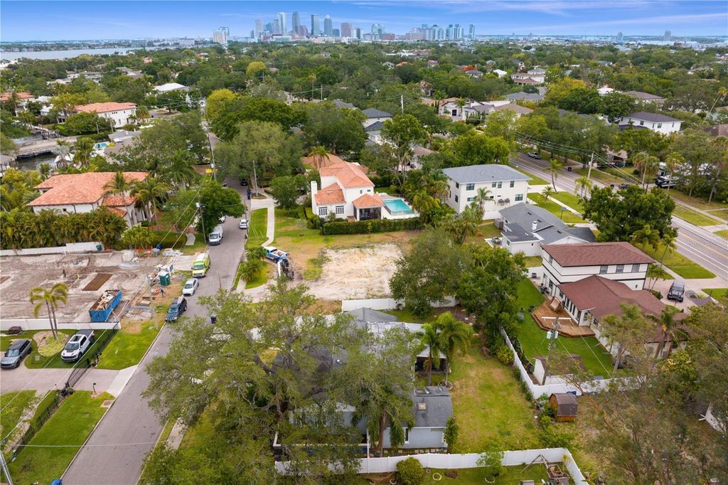 Photo of 493 Lucerne Avenue, Tampa, FL 33606 (MLS # TB8384979)