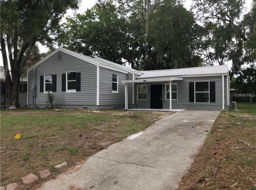 Photo of 1202 Sumter Street, Leesburg, FL 34748 (MLS # G5102787)