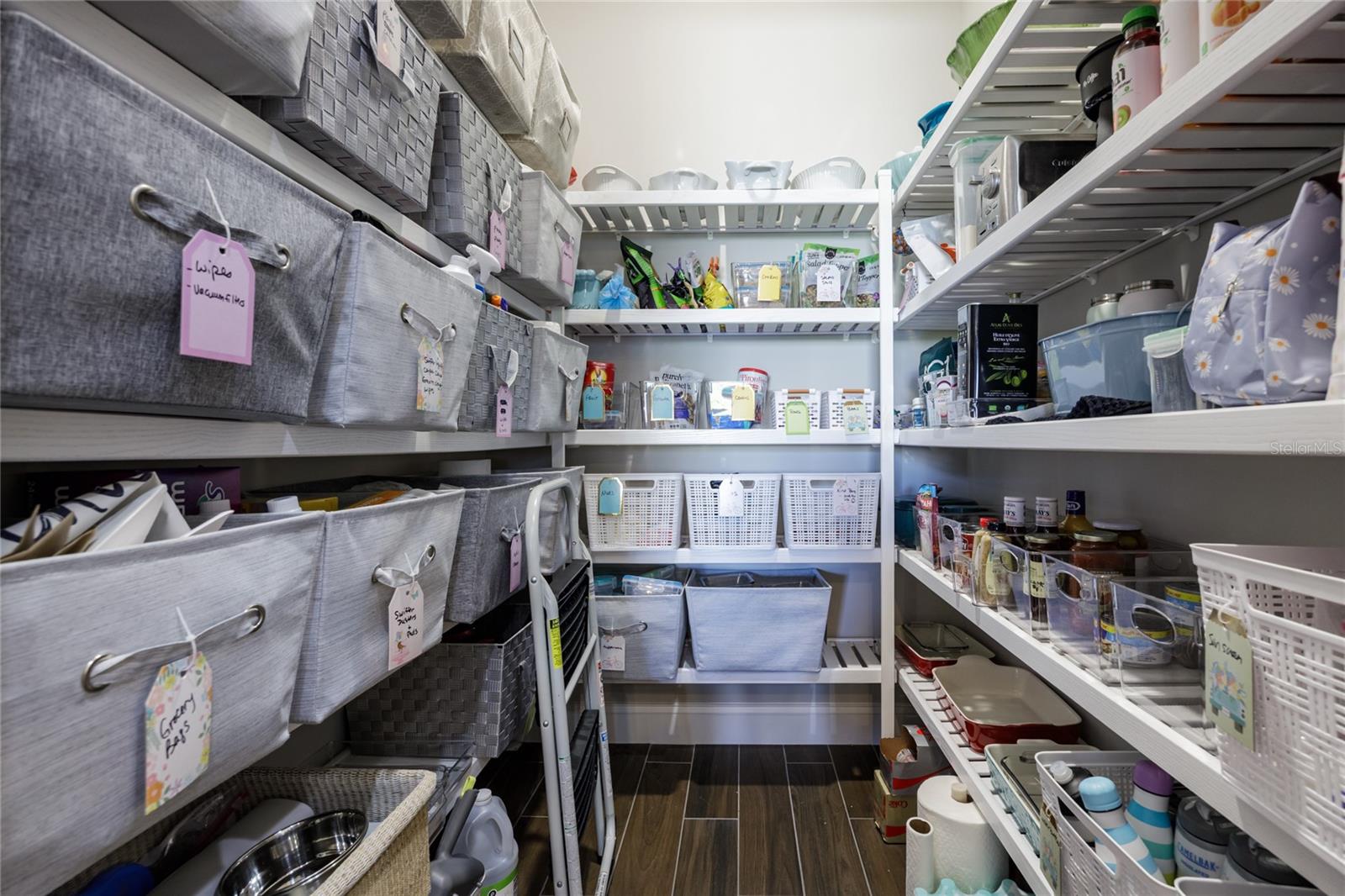 OAKMONT PH 2 PB 32 PG 30 - Residential