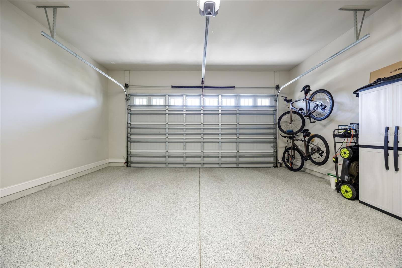 OAKMONT PH 2 PB 32 PG 30 - Residential