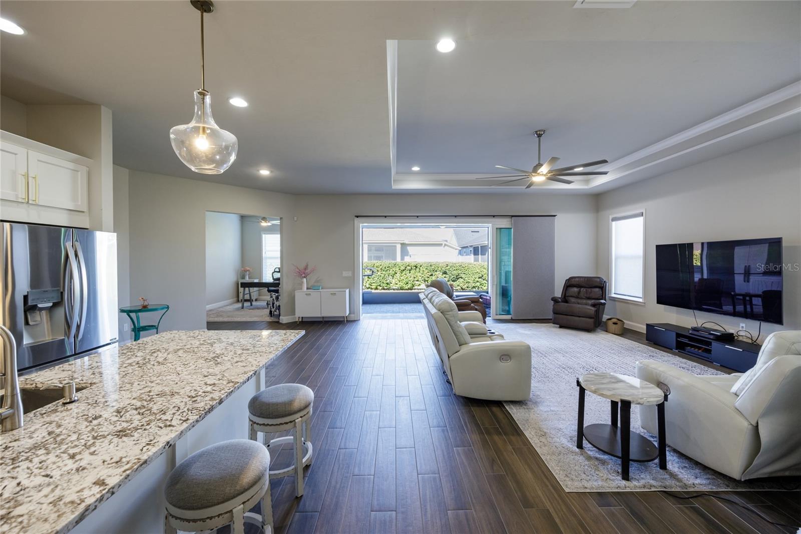 OAKMONT PH 2 PB 32 PG 30 - Residential