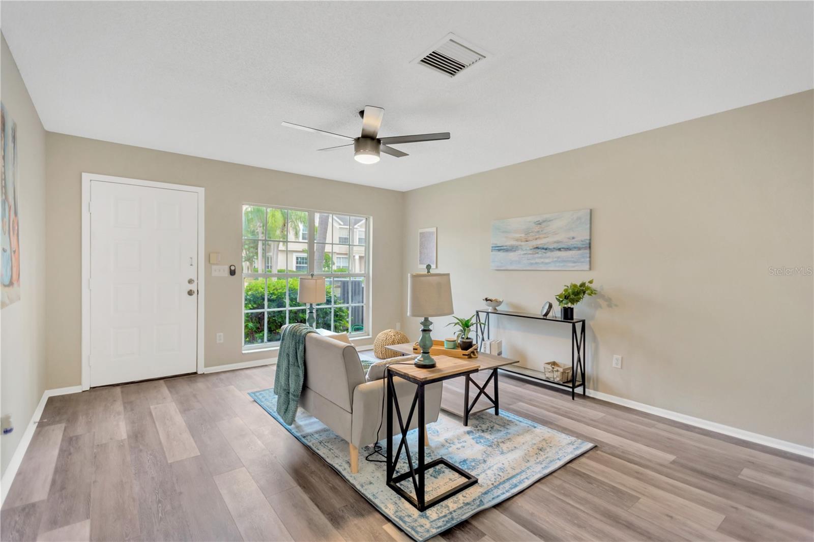 THE TWNHMS AT KENSINGTON PH - Residential