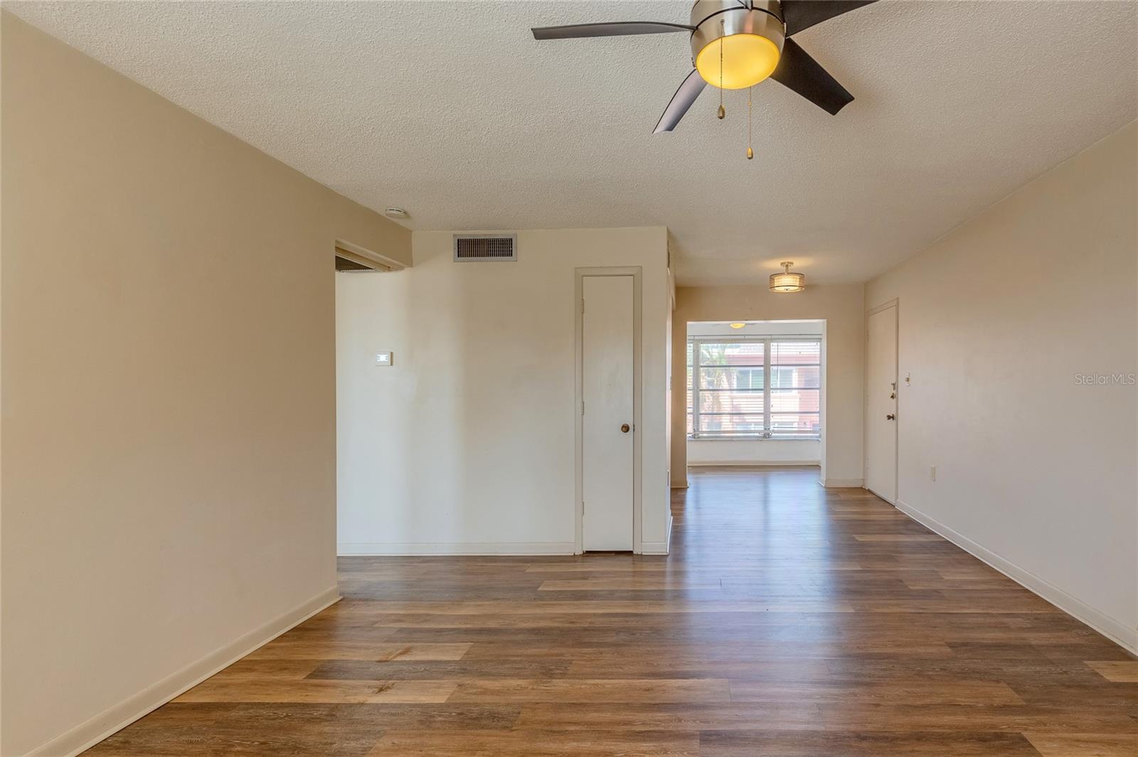 7011 PLACE DE LA PAIX 2A