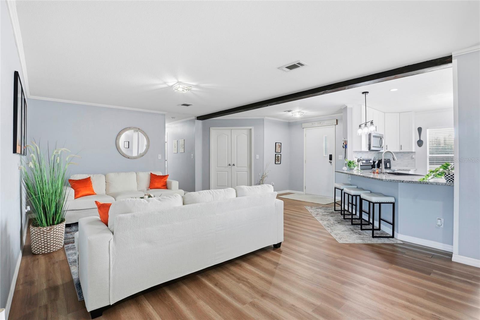 MEADOWS WEST ESTATES SUB - Residential