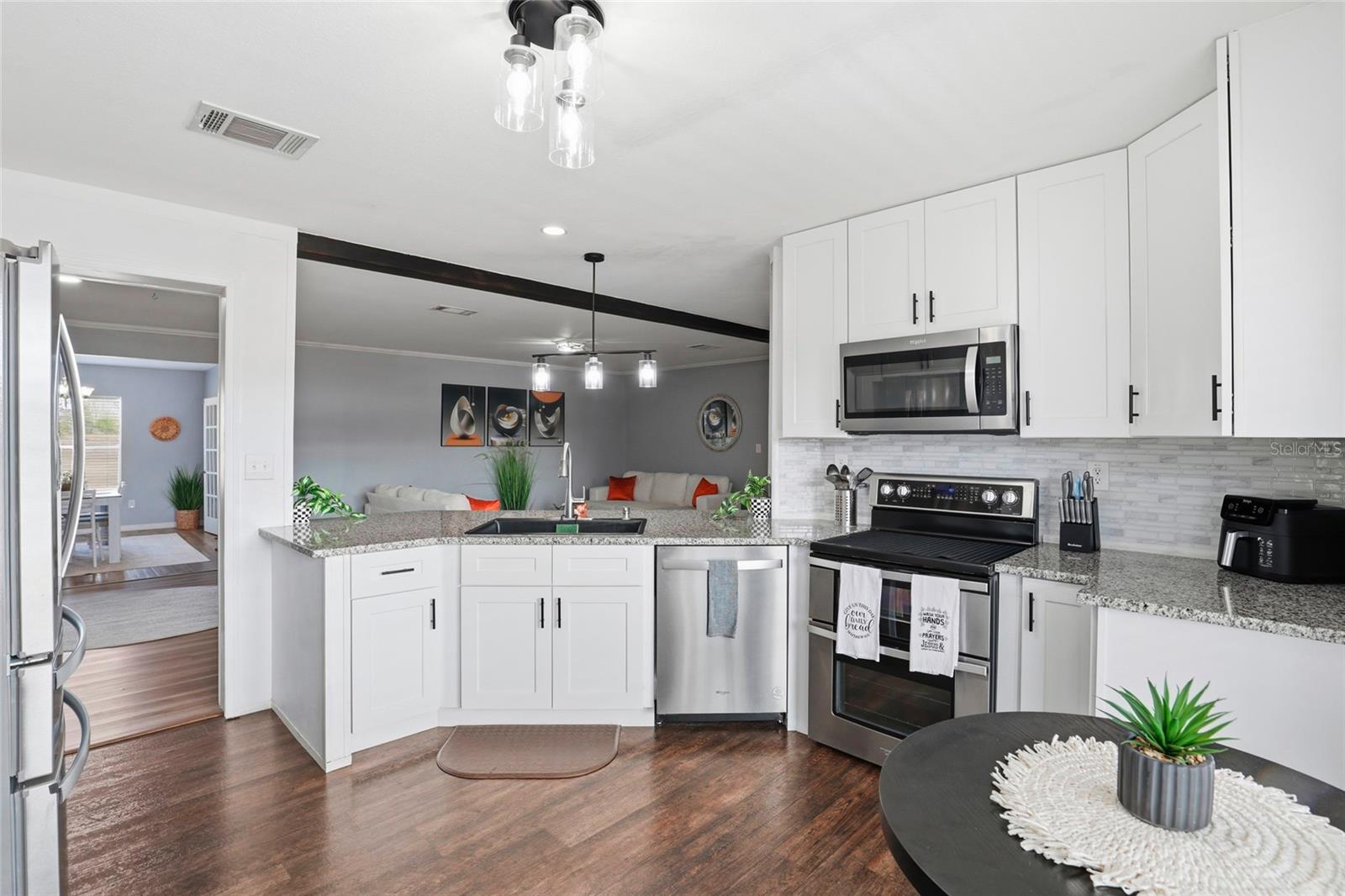 MEADOWS WEST ESTATES SUB - Residential