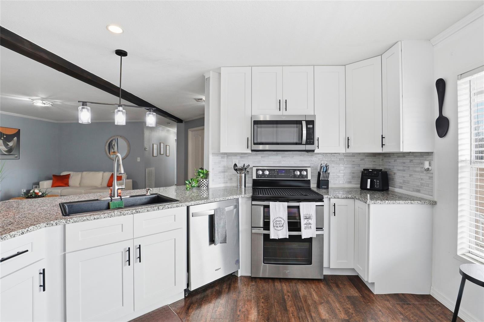 MEADOWS WEST ESTATES SUB - Residential