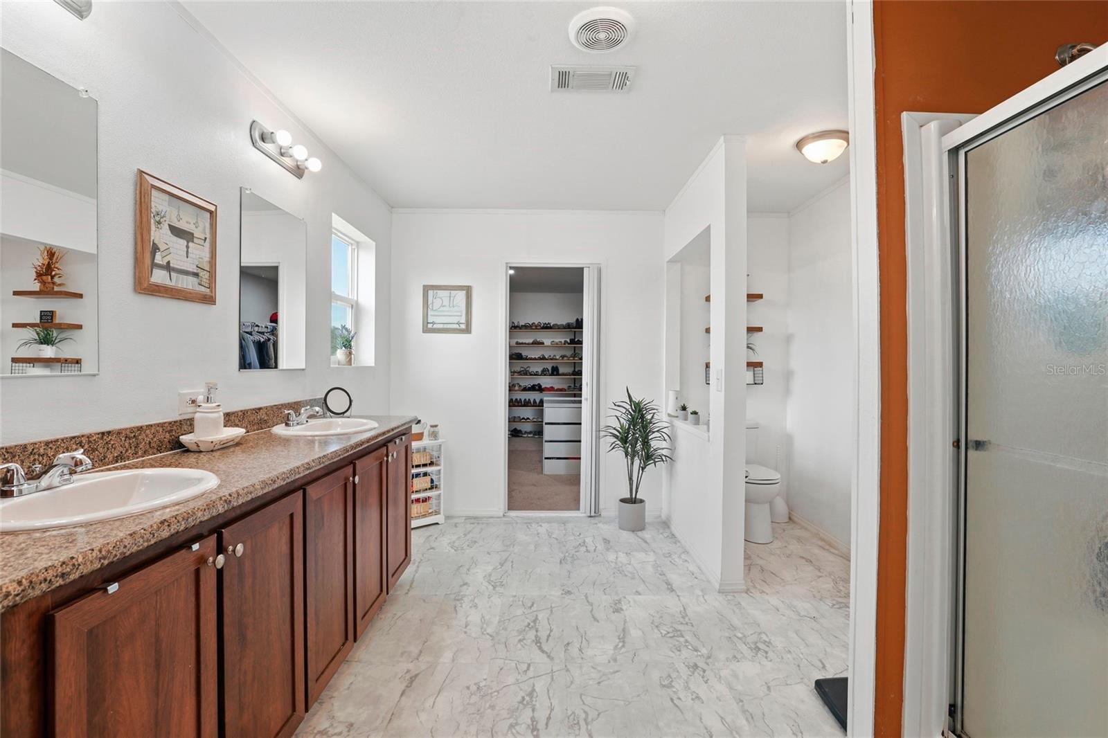 MEADOWS WEST ESTATES SUB - Residential