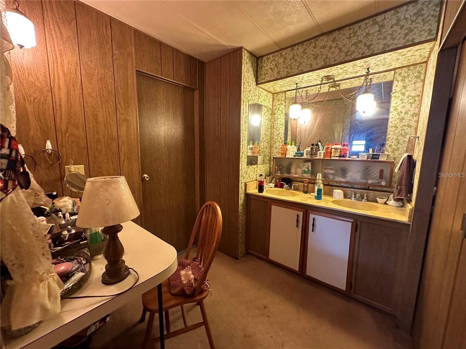 GREENTREE MANOR - Residential