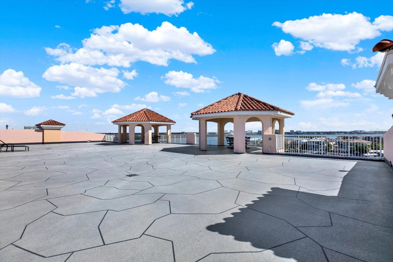 BRIGHTWATER POINT CONDO - Residential