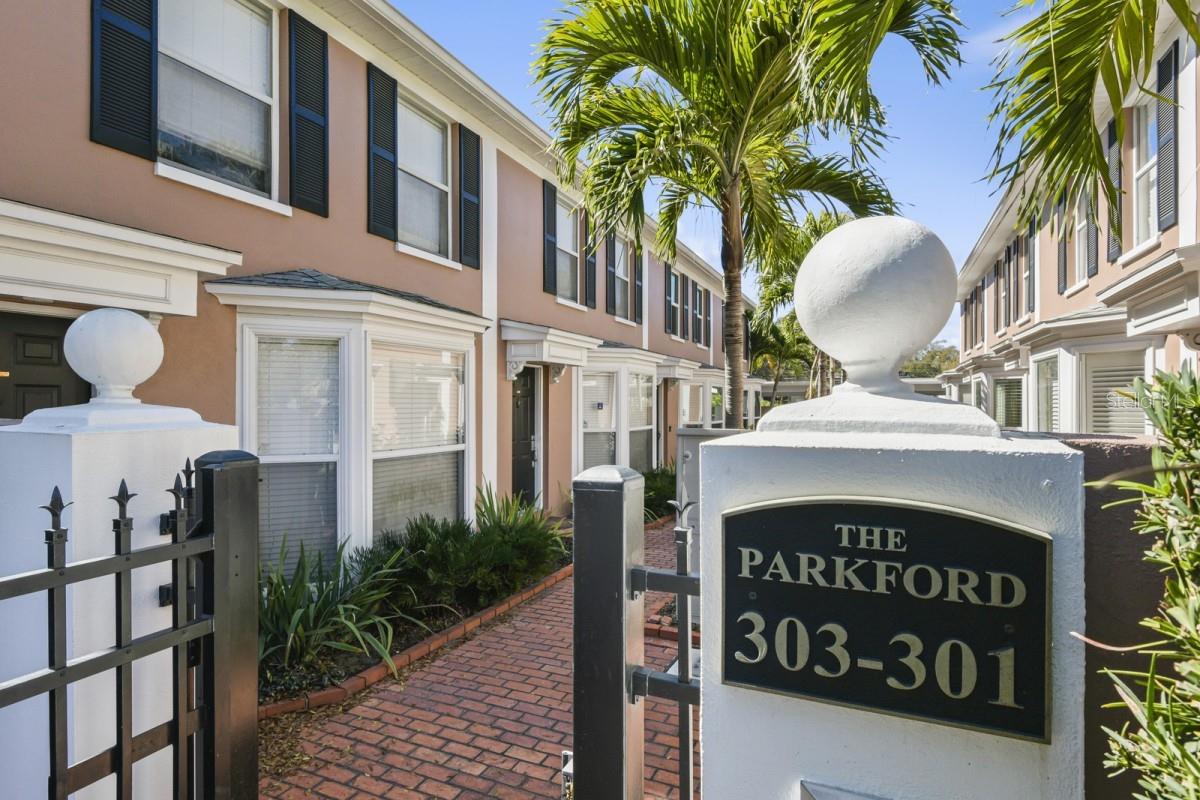 THE PARKFORD A CONDO - Residential