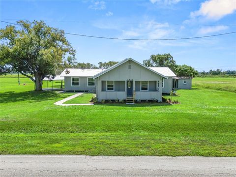 A home in BOWLING GREEN