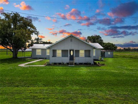 A home in BOWLING GREEN